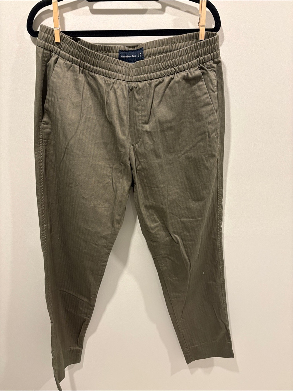 Abercrombie & Fitch Olive Elastic-Waist Chinos